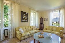 Casa a Castelveccana - Villa Al Piano on Lake Maggiore