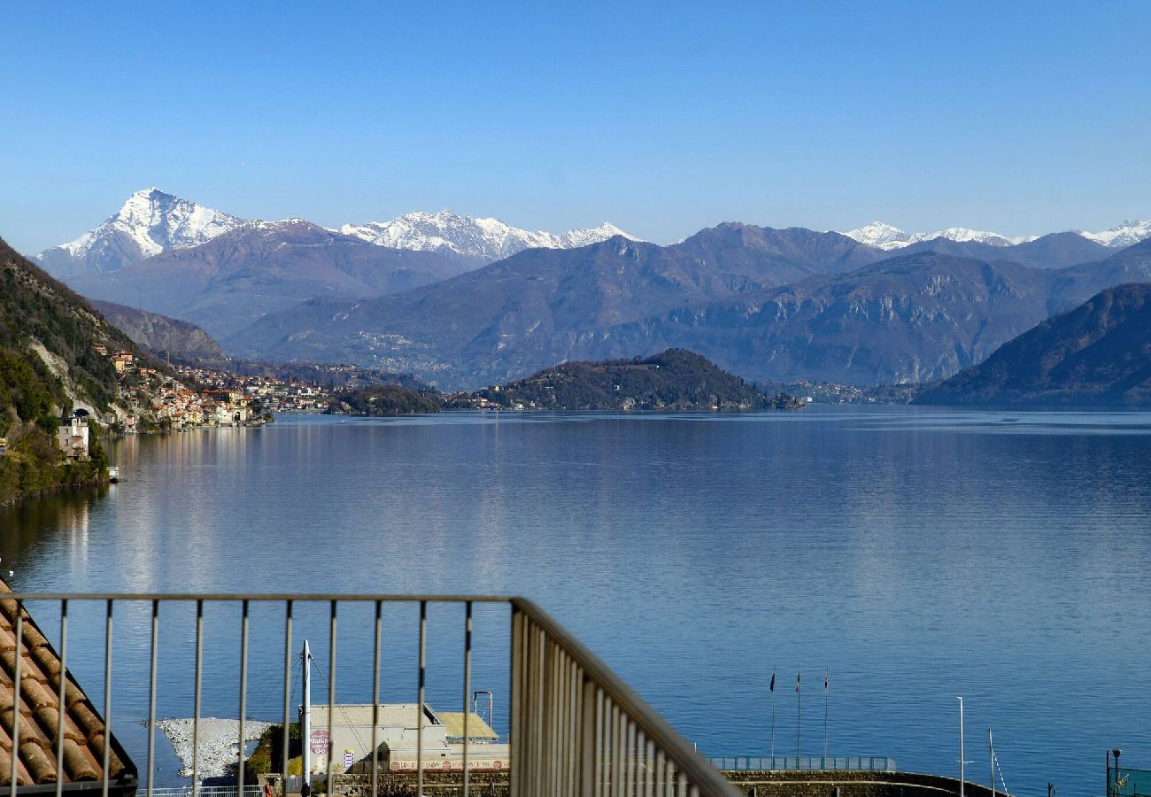 Ferienwohnung in Argegno - Window on Lake Como