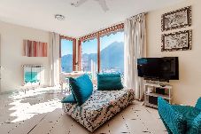 Ferienwohnung in Argegno - Window on Lake Como