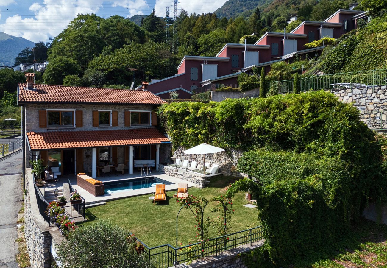 Villa en Argegno - Villa Sara - Sleep wellness, pool & Lake vie